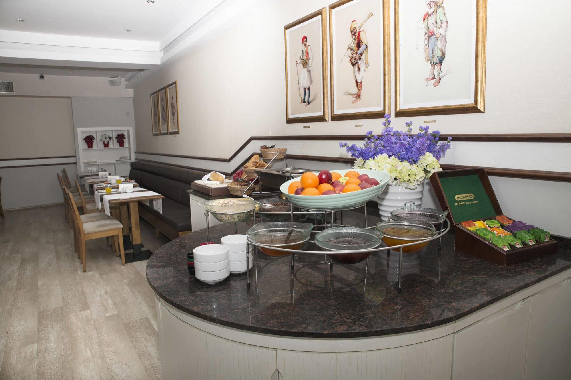 Ilkay Hotel Istanbul Exterior foto